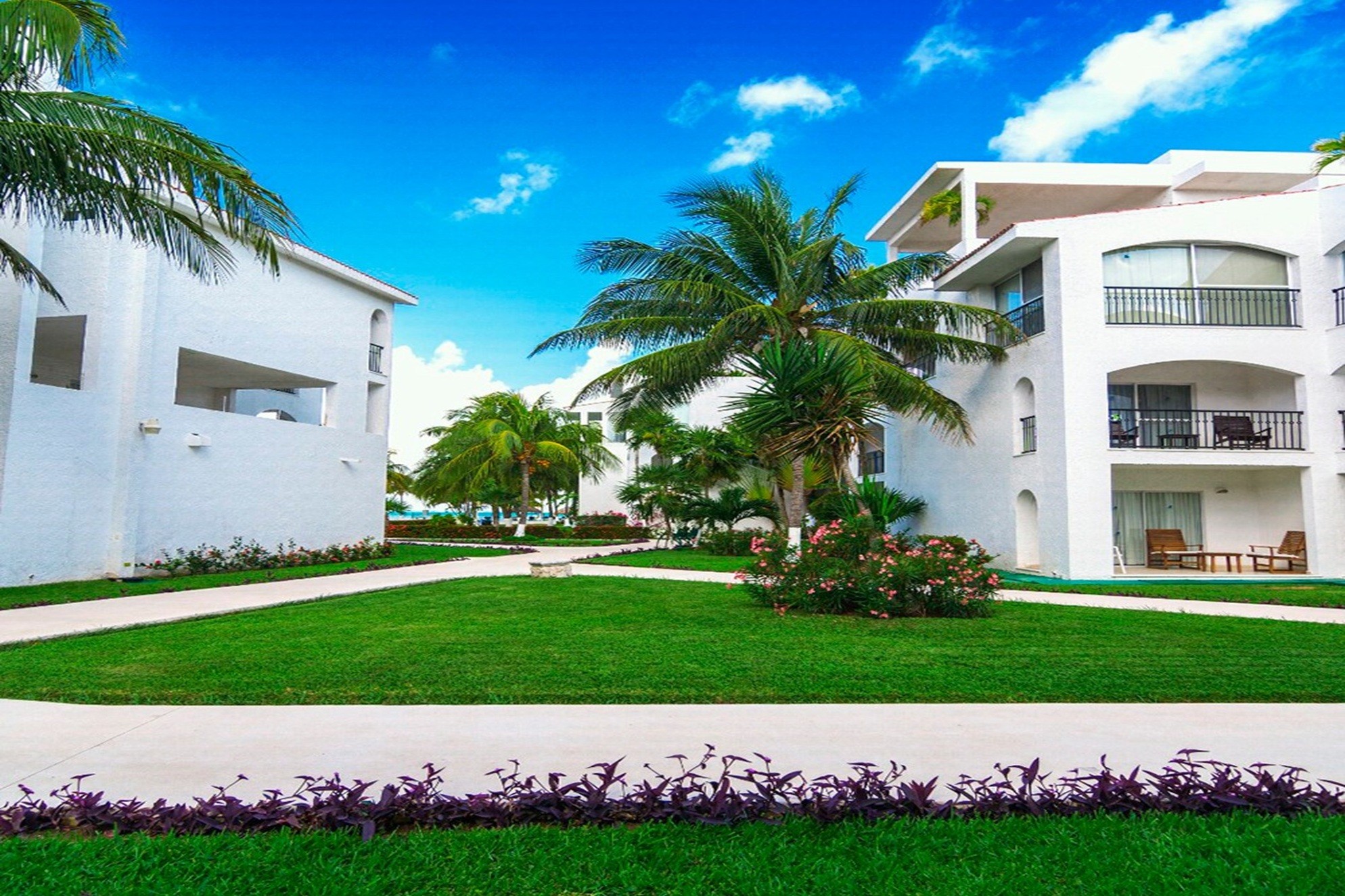 Kin Ha Tour Tailor-made tours, packages, hotels, cars Beachscape Kin Ha Villas ...