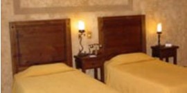 Hostal Los Frailes - Breakfast Included