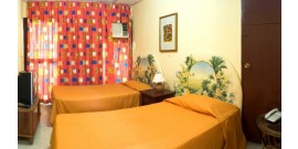 Hotel Mariposa - Breakfast Included