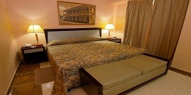 Hotel E Cadillac - Breakfast Included